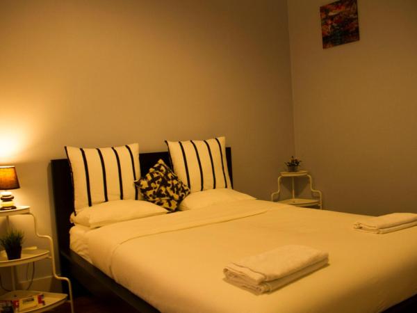 The Delight Hostel : photo 5 de la chambre chambre double avec salle de bains commune