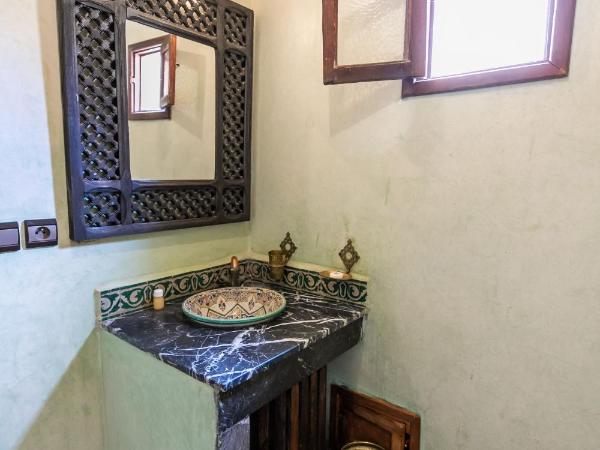 Riad Jardin Chrifa : photo 4 de la chambre chambre quadruple - vue sur jardin