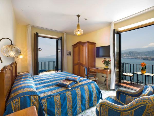 Hotel La Tonnarella : photo 8 de la chambre chambre double deluxe - vue sur mer