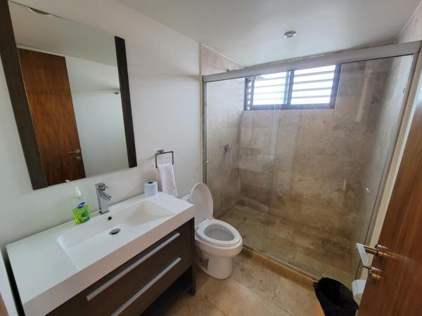 Del Parque Suites : photo 8 de la chambre chambre double avec salle de bains commune