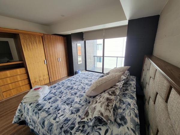 Del Parque Suites : photo 1 de la chambre chambre double avec salle de bains privative