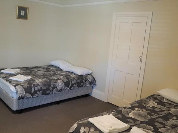 Palace Hotel Mortlake Sydney : photo 6 de la chambre chambre familiale supérieure