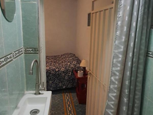 Departamentos muy cercanos al aeropuerto T2 wifi free : photo 9 de la chambre appartement