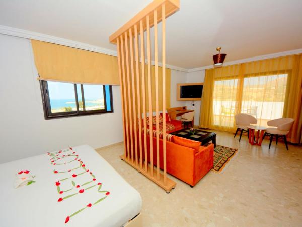 Oasis Hotel & Spa : photo 2 de la chambre suite