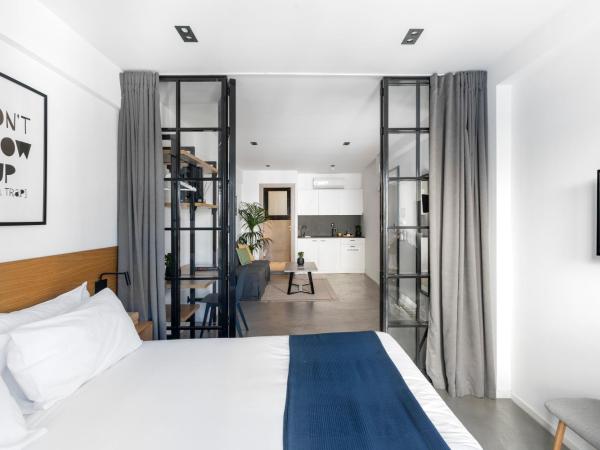 PAME House : photo 6 de la chambre suite junior avec balcon