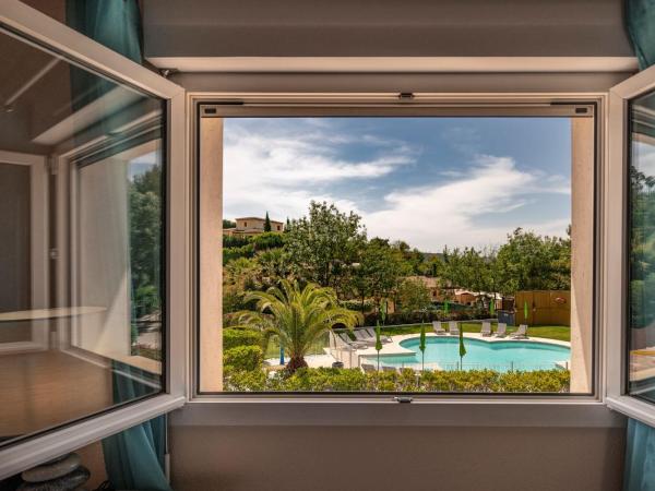 Les Bastides Saint Paul : photo 5 de la chambre chambre triple confort