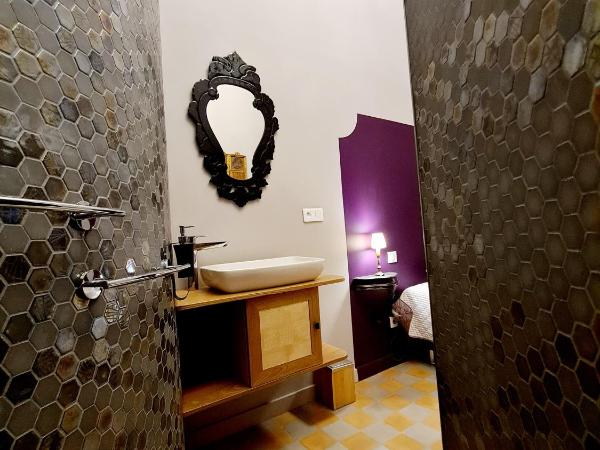 Chambres d'hotes le Domaine de Romanil : photo 3 de la chambre chambre lit queen-size