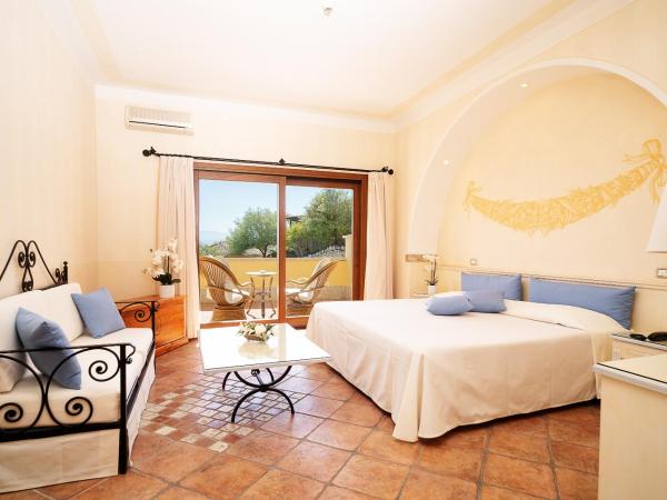 Hotel Pozzo Sacro : photo 2 de la chambre chambre lits jumeaux supérieure - vue sur mer