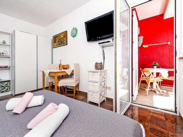 Rooms Daria : photo 5 de la chambre chambre double avec balcon