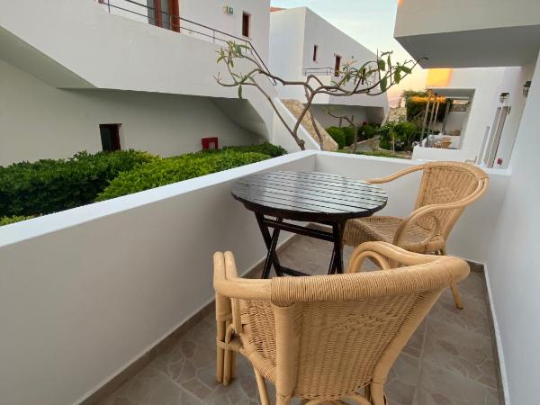 Amazones Village Suites : photo 4 de la chambre suite junior - vue sur jardin (2 adultes)