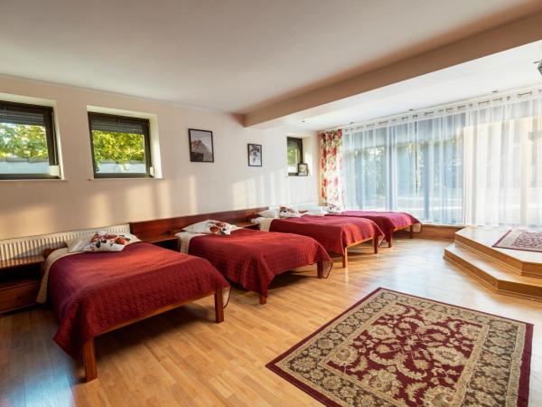 Villa Toscania-check in 24h : photo 2 de la chambre chambre quadruple confort