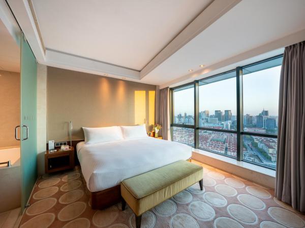 The Eton Hotel Shanghai : photo 2 de la chambre suite junior