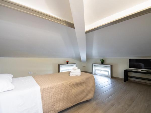 Le PALME : photo 2 de la chambre budget attic single room