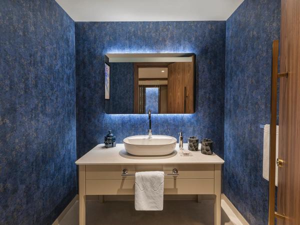 Elite World Grand Istanbul Küçükyalı : photo 2 de la chambre suite lit king size - vue sur mer