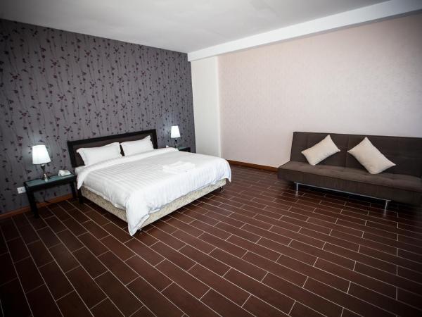 Putatan Platinum Hotel : photo 6 de la chambre chambre familiale