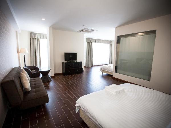 Putatan Platinum Hotel : photo 8 de la chambre chambre familiale