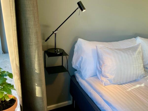 HOTEL N Hostel Malmö City : photo 2 de la chambre chambre double