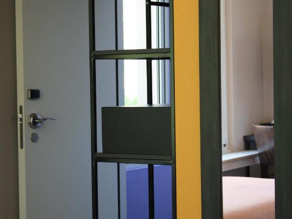 BIVIUS Hotel Restaurant Luxembourg : photo 2 de la chambre chambre double supérieure 