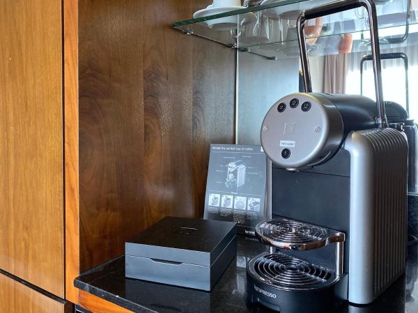 XO Hotels Park West : photo 4 de la chambre chambre triple standard