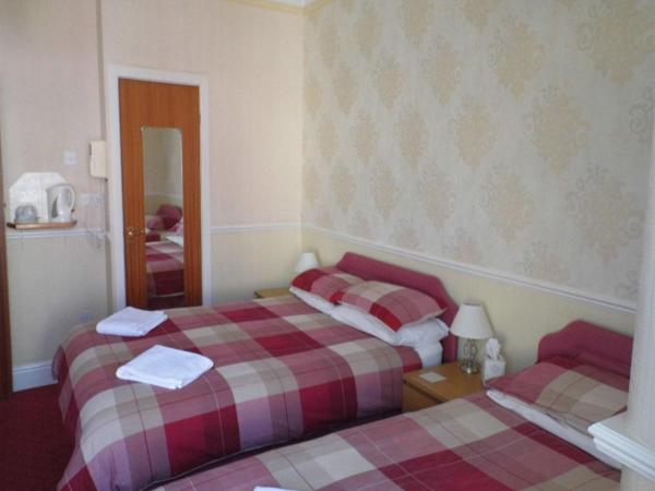 The Pembroke : photo 2 de la chambre chambre triple avec douche