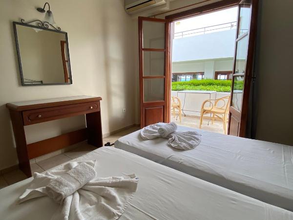 Amazones Village Suites : photo 7 de la chambre suite junior - vue sur jardin (2 adultes)