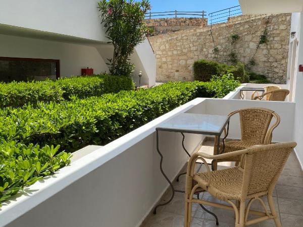 Amazones Village Suites : photo 10 de la chambre suite junior - vue sur jardin (2 adultes)