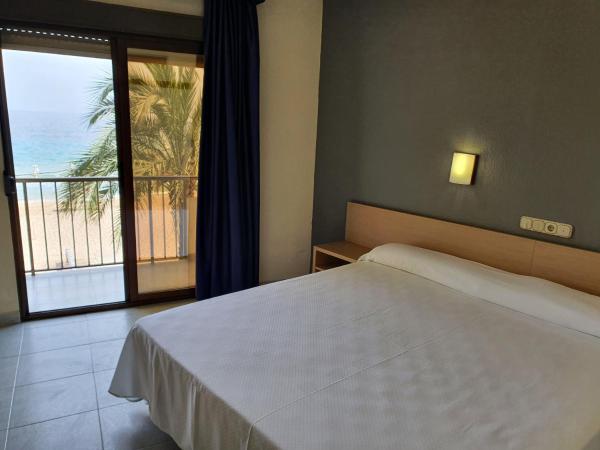 Hotel Bilbaino : photo 1 de la chambre chambre double ou lits jumeaux - vue sur mer