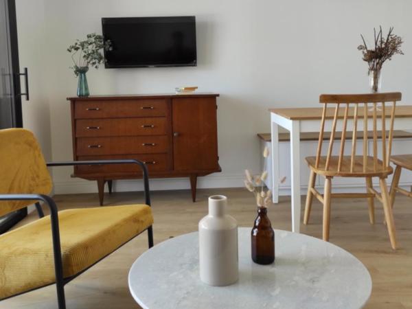 Appart hôtel & Spa La Villa du Port : photo 2 de la chambre appartement avec terrasse