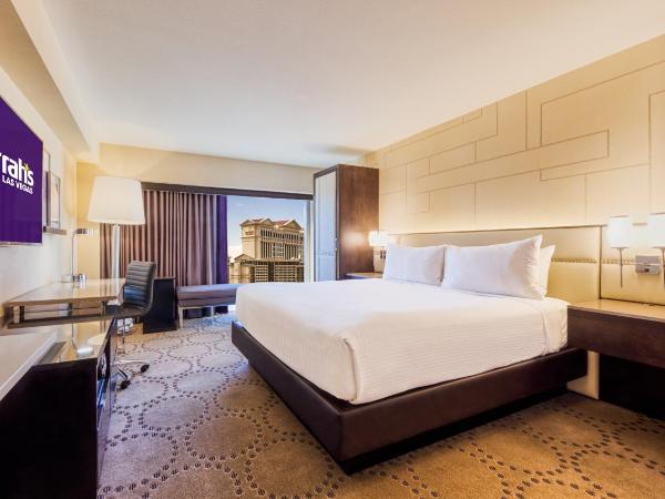 Harrah's Las Vegas Hotel & Casino : photo 1 de la chambre chambre deluxe montagne avec lit king-size - vue sur strip - non-fumeurs