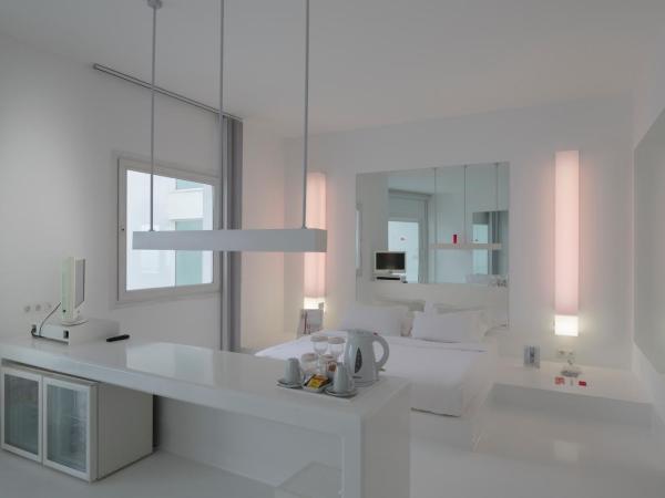 Hotel SU & Aqualand : photo 2 de la chambre suite junior avec vue sur propriété