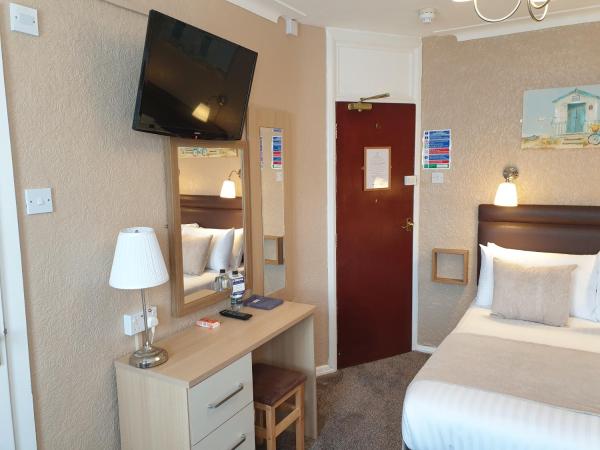 Corona Blackpool : photo 9 de la chambre chambre familiale (2adultes + 1enfant)