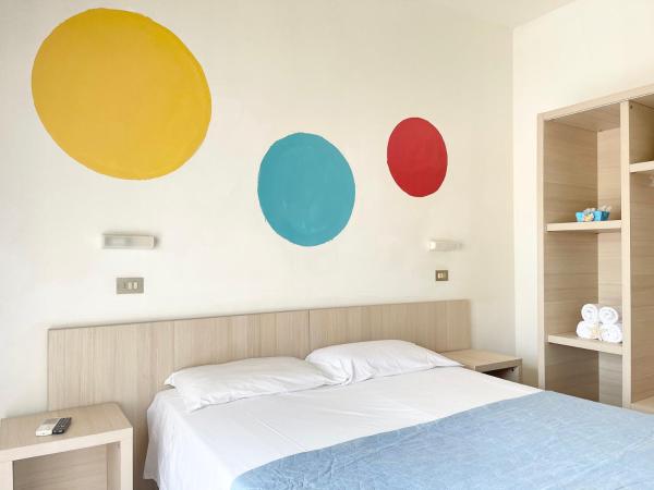 Hotel Orlov Rimini : photo 4 de la chambre large double room with beach access