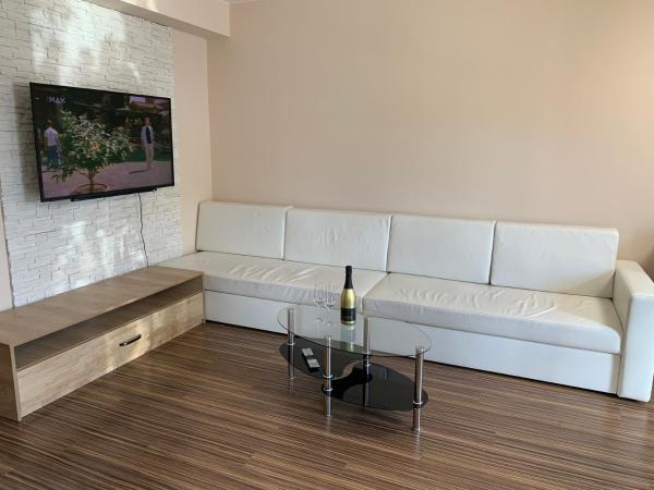 ELTAKO penzion : photo 6 de la chambre chambre double deluxe avec lit d'appoint