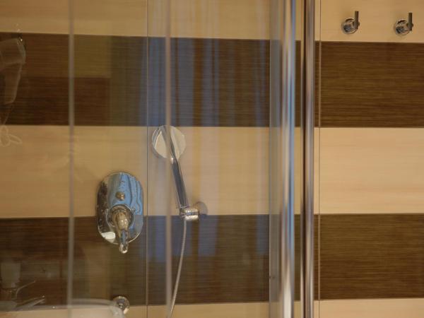 Hotel Sofia : photo 3 de la chambre chambre triple