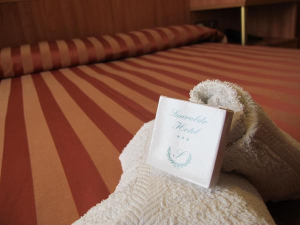 Hotel Smeraldo : photo 7 de la chambre petite chambre double