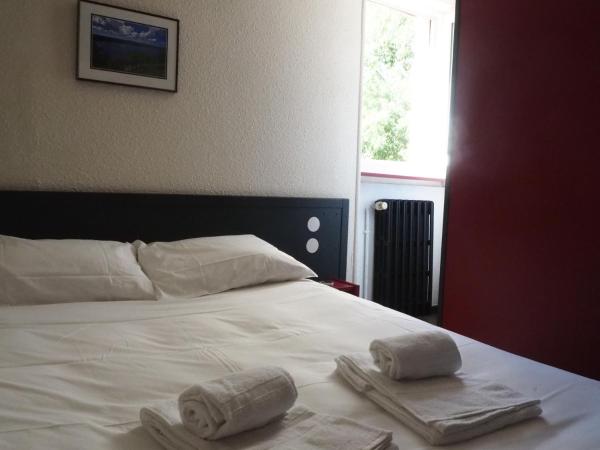 HOTEL LE FOIRAIL : photo 3 de la chambre chambre double