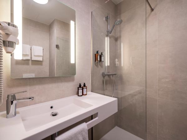 B&B HOTEL Gent Centrum : photo 4 de la chambre chambre deluxe