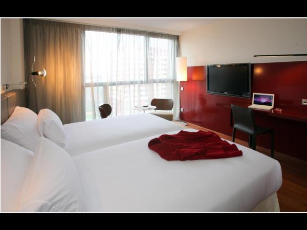 Hotel Reina Petronila : photo 4 de la chambre chambre double ou lits jumeaux