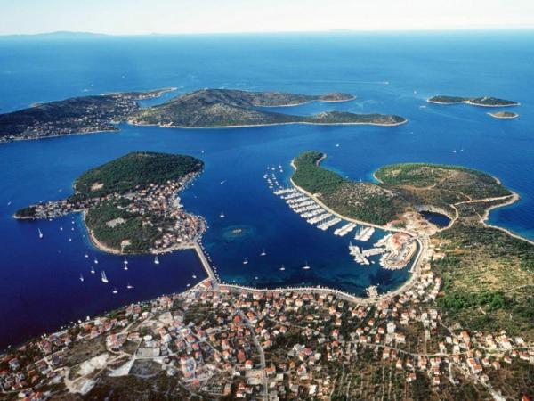 Room in Rogoznica with W-LAN 3338-5 : photo 2 de la chambre chambre double