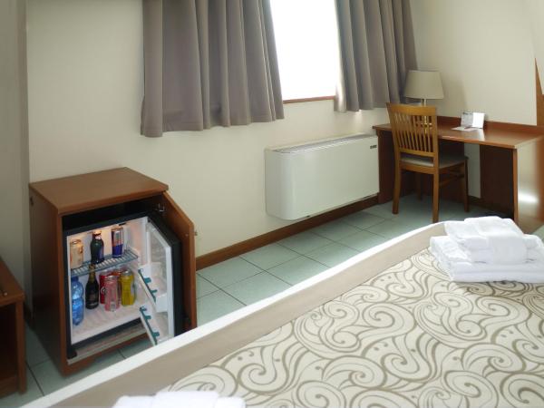 ALA Hotel : photo 2 de la chambre chambre lits jumeaux
