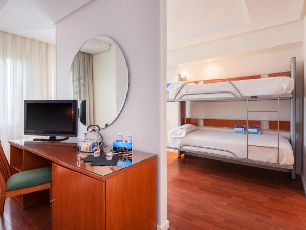 Hotel Madrid Chamartín, Affiliated by Meliá : photo 2 de la chambre chambre familiale (2 adultes et 2 enfants)