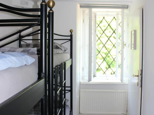 Stadtalm Naturfreundehaus : photo 2 de la chambre lit dans dortoir mixte de 6 lits