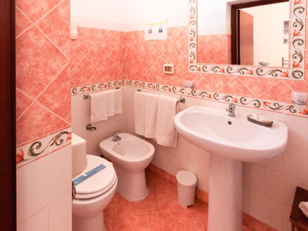 Hotel Concordia : photo 4 de la chambre chambre triple