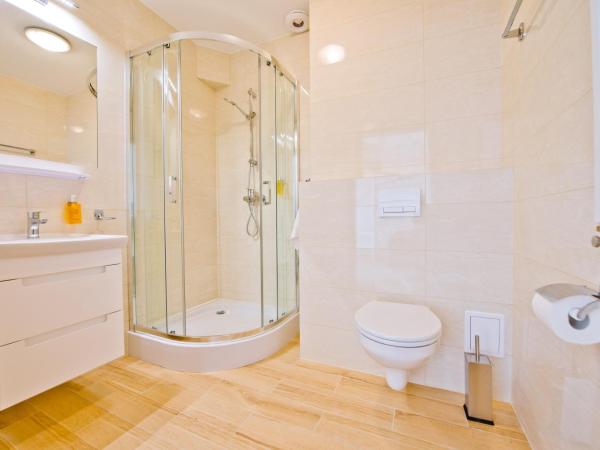 Mona Lisa Wellness & Spa : photo 1 de la chambre chambre triple standard