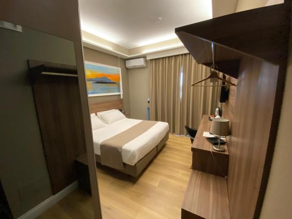 7th Floor Suite : photo 6 de la chambre chambre double standard