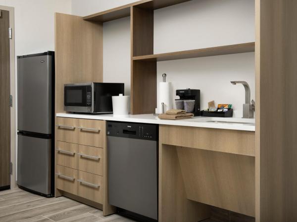 Home2 Suites By Hilton Tampa Westshore Airport, Fl : photo 6 de la chambre suite studio lit king-size - accessible aux personnes à mobilité réduite - non-fumeurs