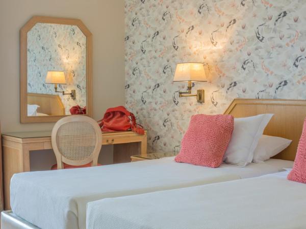 Delice Hotel - Family Apartments : photo 4 de la chambre appartement 2 chambres (5 adultes) - vue sur colline du lycabette
