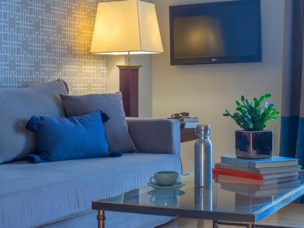 Delice Hotel - Family Apartments : photo 2 de la chambre appartement 2 chambres (5 adultes) - vue sur colline du lycabette