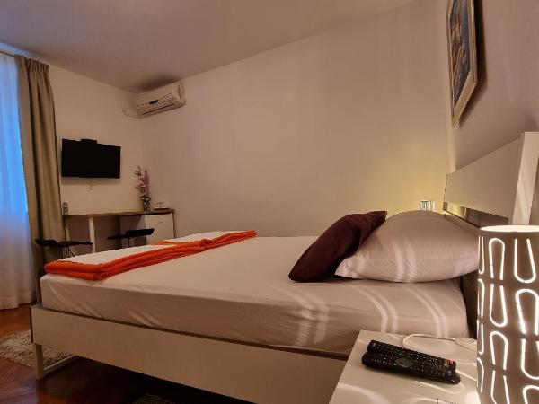 Vukosav Family Apartments and Rooms : photo 3 de la chambre chambre lit king-size standard