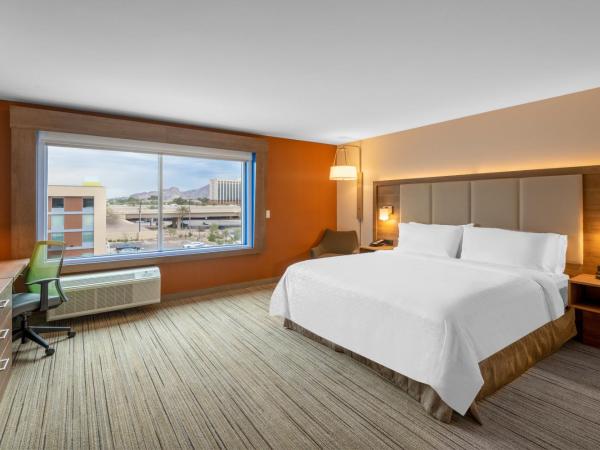 Holiday Inn Express & Suites - Phoenix - Airport North, an IHG Hotel : photo 4 de la chambre chambre lit king-size - adaptée aux personnes malentendantes